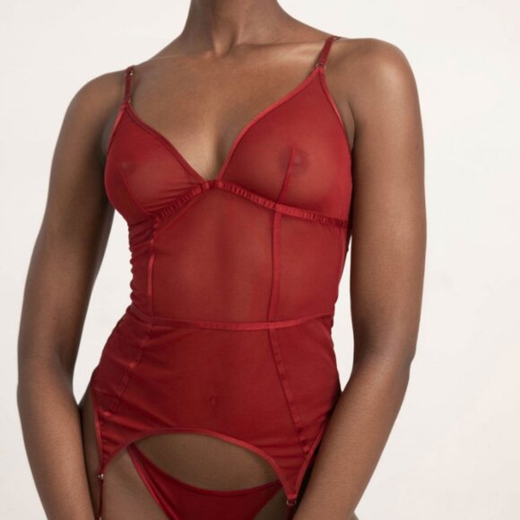 BLUSH - RED Lingerie Cami semi-sheer mesh with garter straps - large - Picture 11 of 11